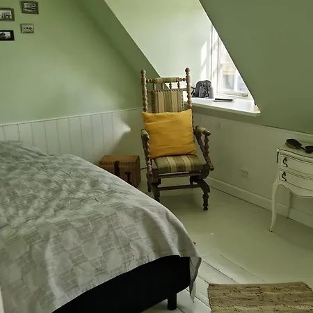 Mando Ξενοδοχείο *