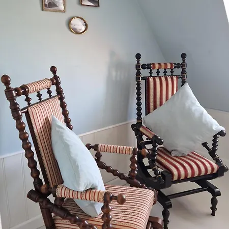 Ξενοδοχείο Mando *