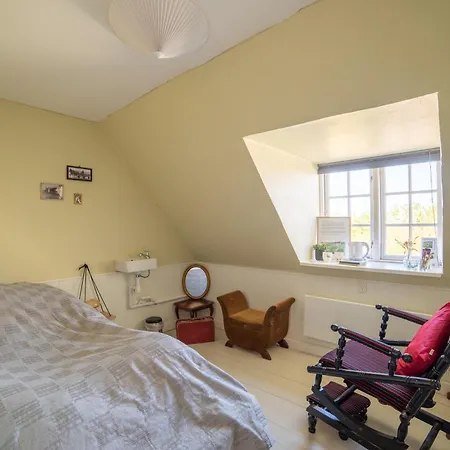 Mando Ξενοδοχείο