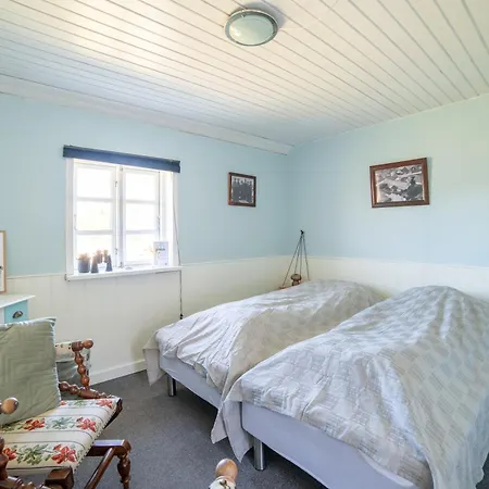 Ξενοδοχείο Mando *